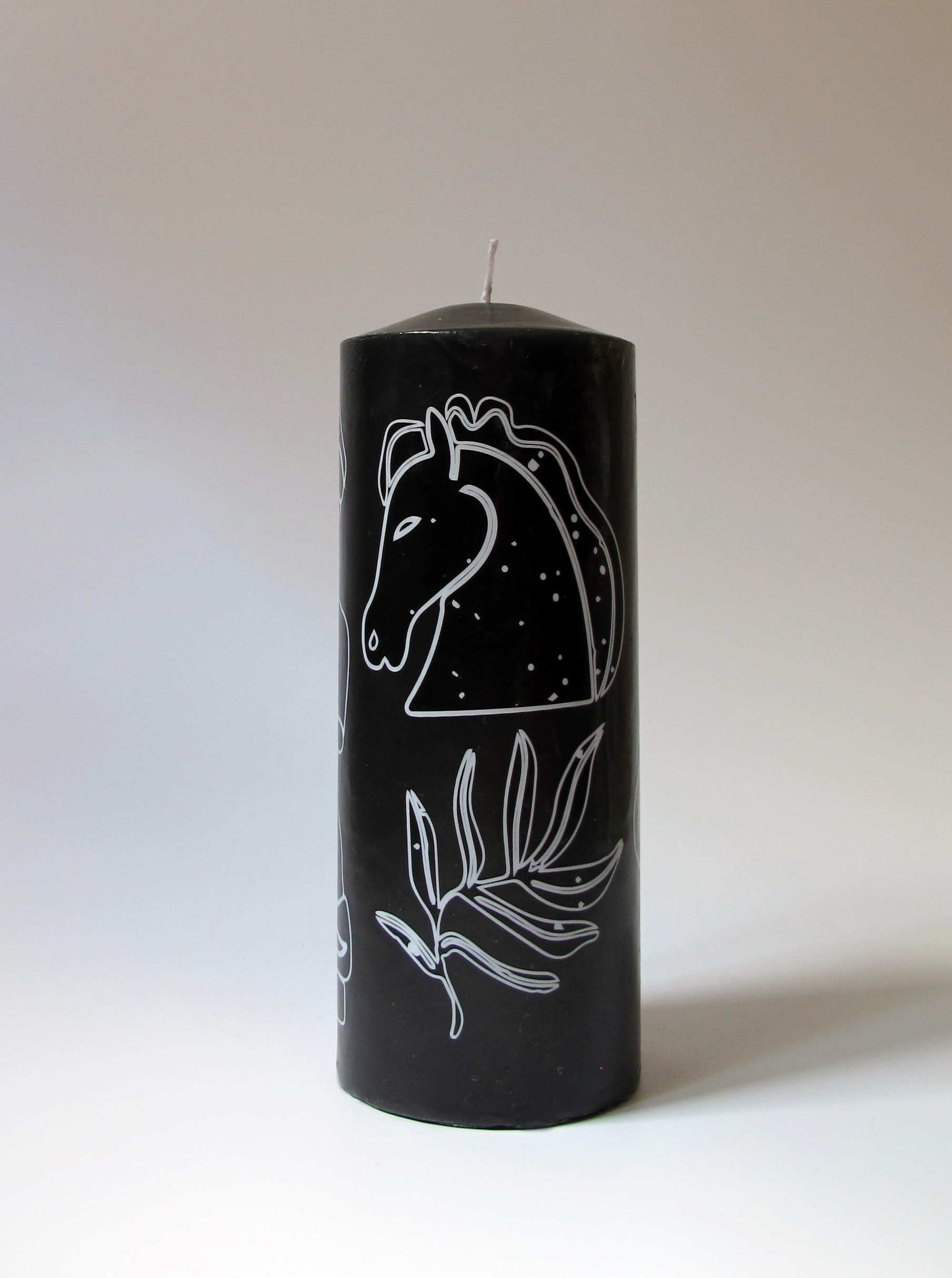 PILAR 360 — Unscented Pillar Candle